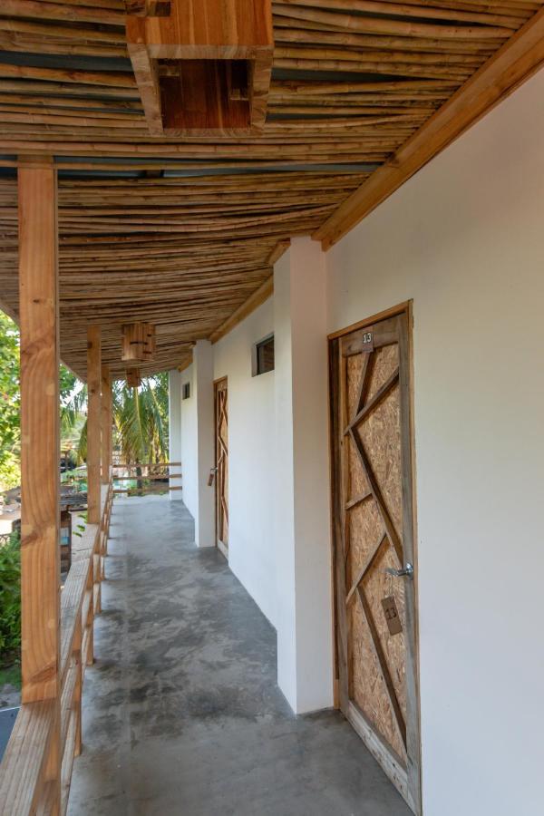 Esencia Nativa Hotel El Zonte Exterior photo